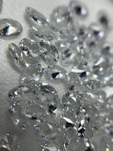 Zirconia Oval Flores