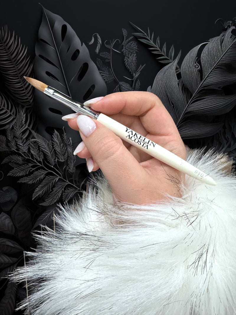 Brush Kolinsky – Yakelin Acosta