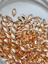 Zirconia Marquise Flores