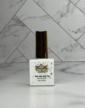 White Flake Matte top coat. 8ml